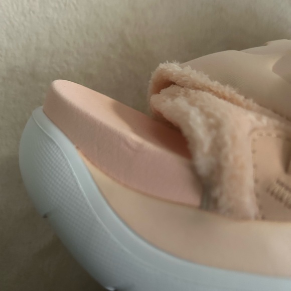 UGG Women’s LA Alto Slide 'Peach Pink' - Picture 11 of 11